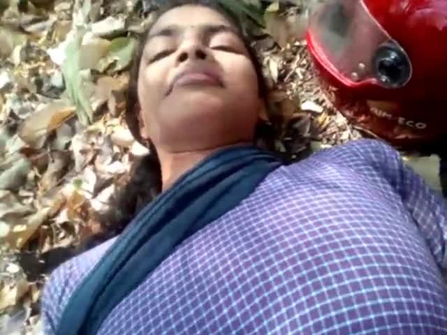 Desi Hairy Village Outdoor Mms Full Video | Hairy Village Outdoor MMS – Forest Missi